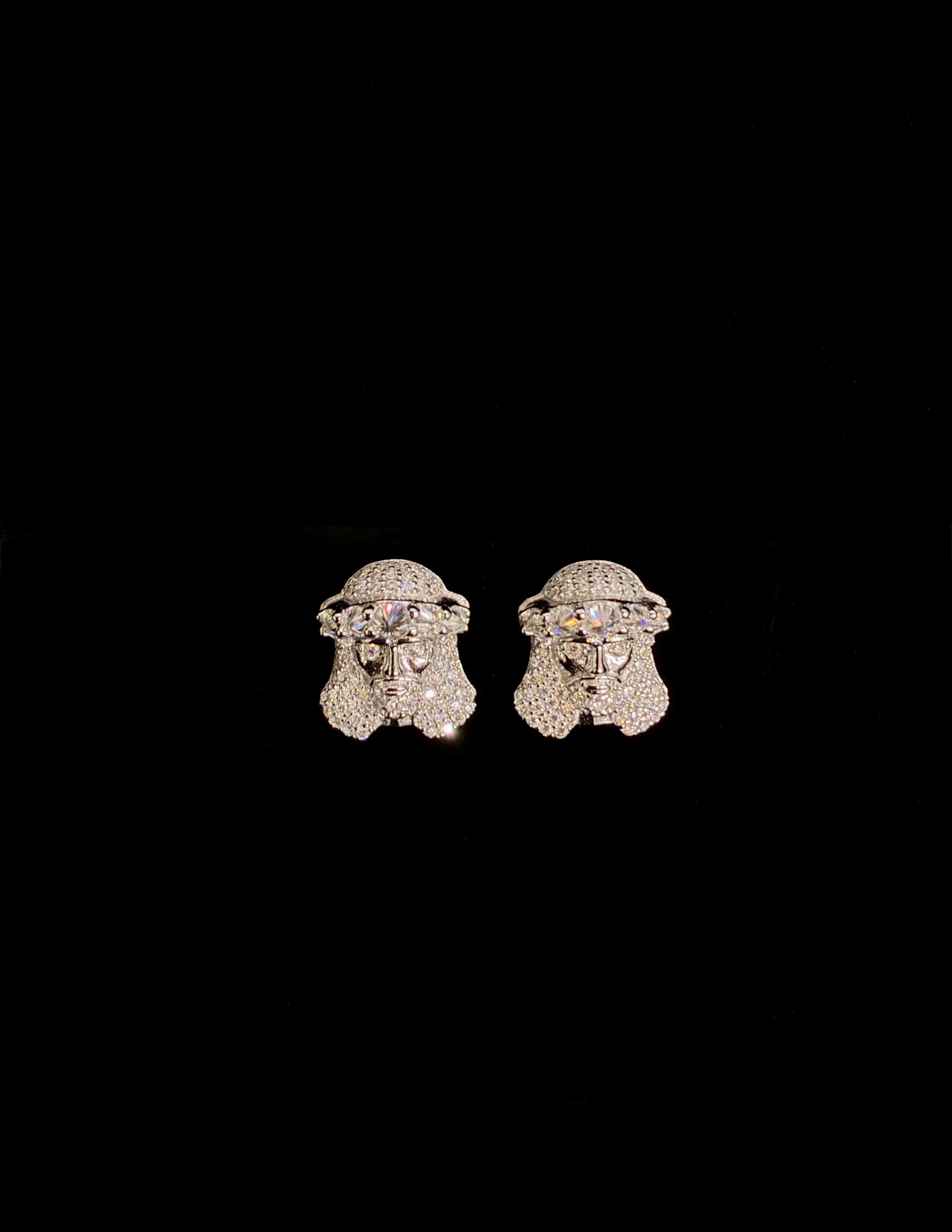 Jesús Moissanite Earrings